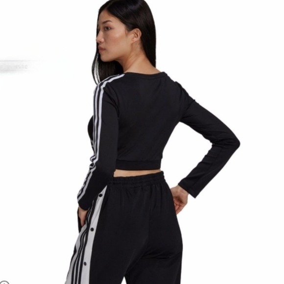 Adidas Crop Top Black White Womens Size Medium Primeblue Trendy 3 Stripe - Picture 2 of 10